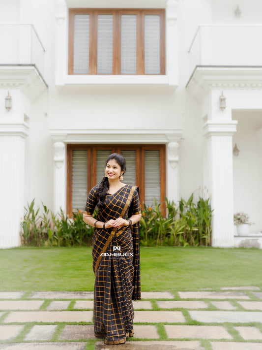 Madurai Sungudi Pavithrakattam Saree with blouse [ product code:-0069 ]