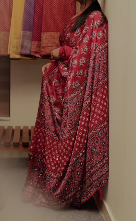 🪞Premium Semi Modal Silk Mirror Work Saree with blouse piece[ product code:- 0082 ]